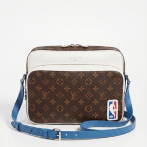LOUIS VUITTON x NBA Nil Messenger