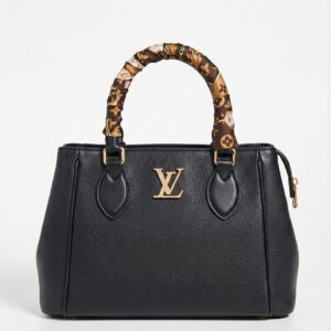 LOUIS VUITTON Pont Neuf